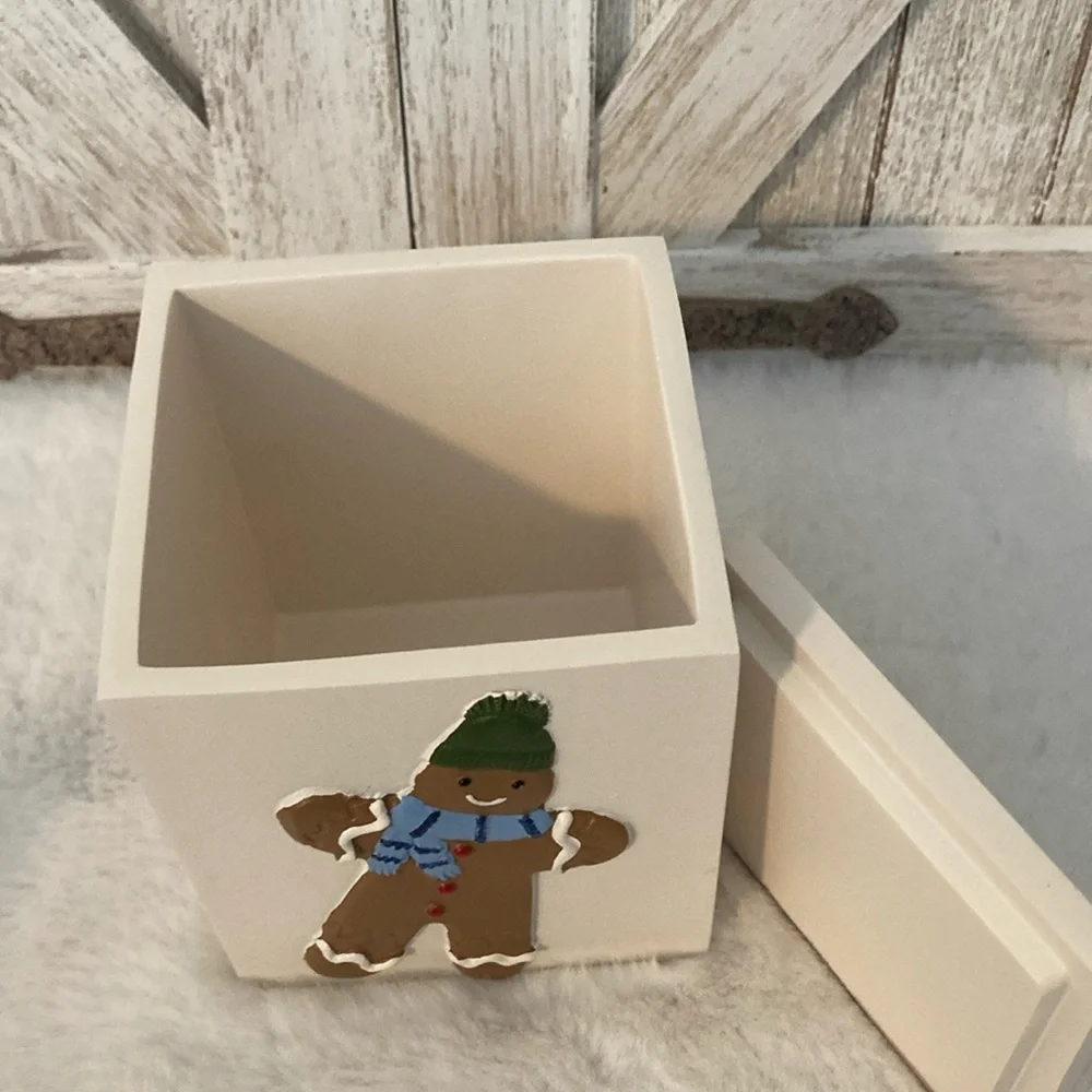 Target Wondershop 2022 Gingerbread Canister